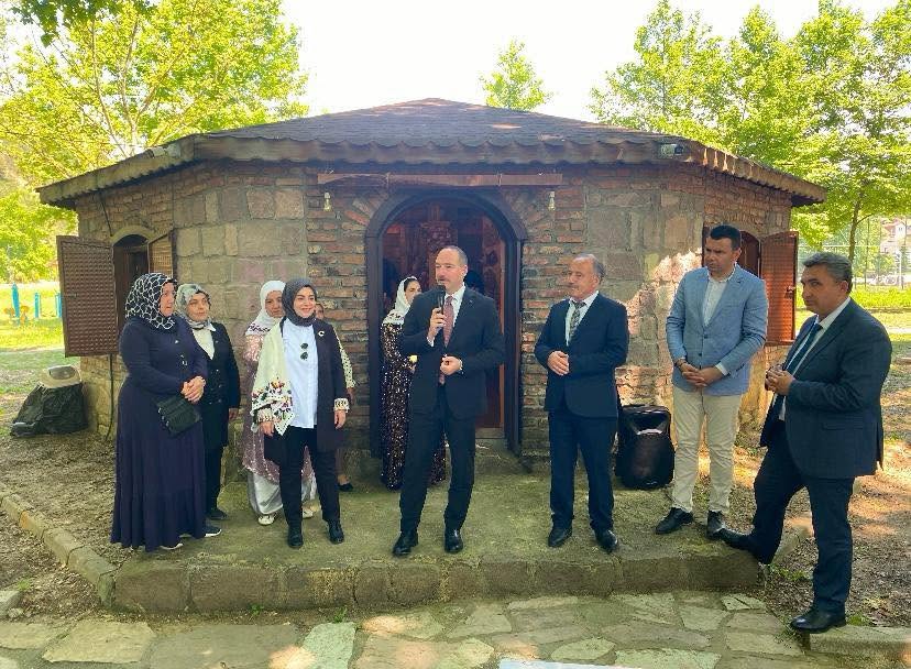 Mengen ve Gökçesu’da Yıl Sonu Sergileri Büyük İlgi Gördü 8 721110288 1337109748515268 8956167329655323398 n