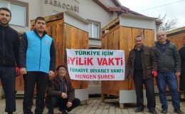 Mengen’den 24 seyyar tuvalet ve 70 soba tırlarla yola çıktı.