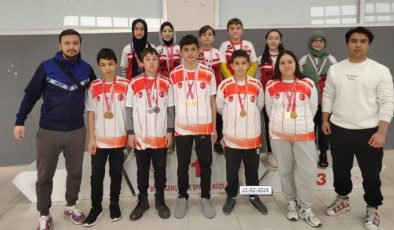 Mengen Anadolu İmam Hatip Lisesi, Okul Sporları Bilek Güreşi Müsabakalarından  22 madalya kazandı.