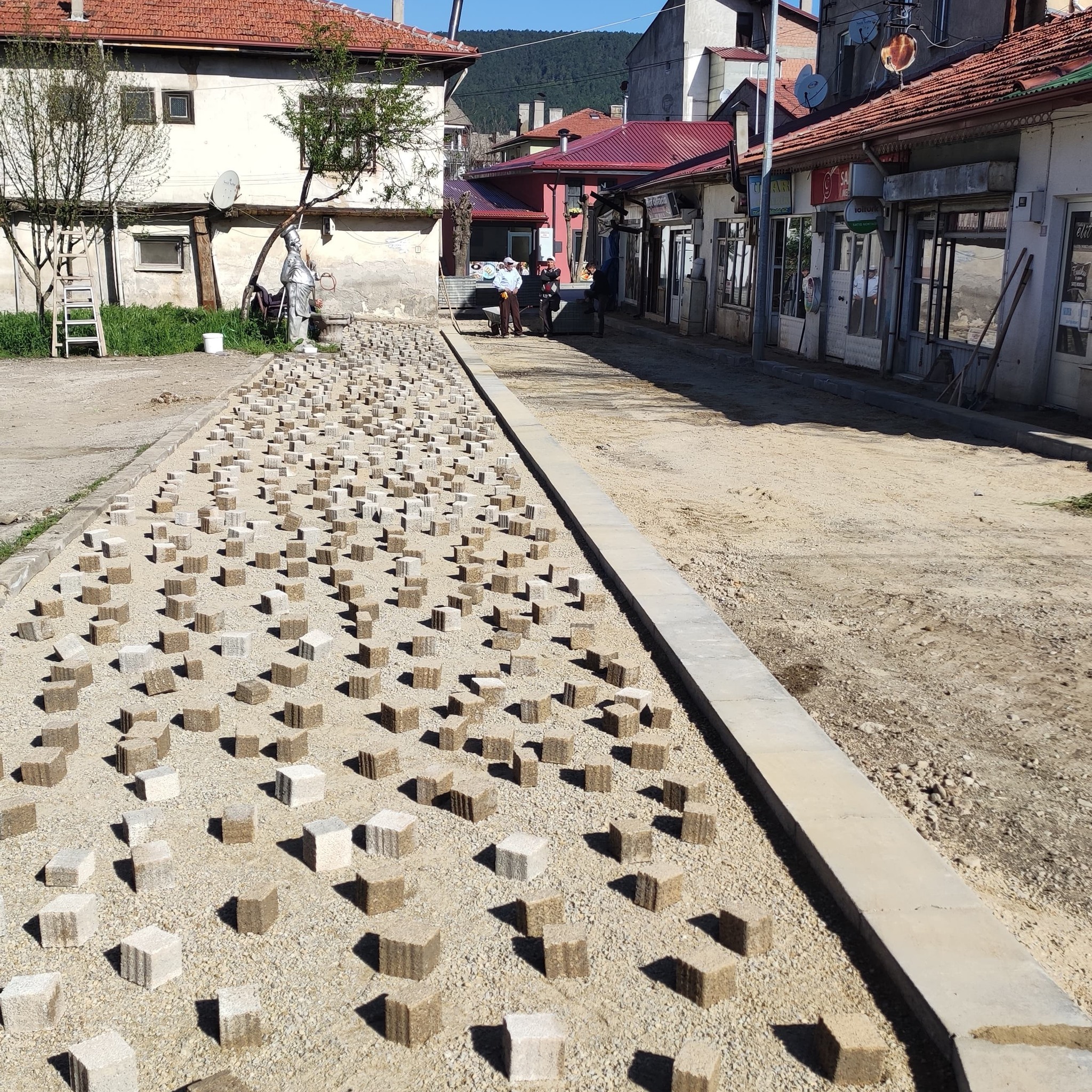 Mengen Belediyesi Yol Yenileme Seferberliği Başlattı 5 495274743 1133097942191802 9049914754606348545 n