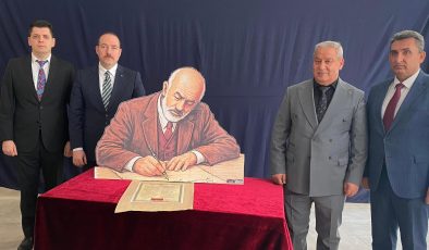 Mengen’de İstiklal Marşı’nın Kabulü ve Mehmet Akif Ersoy’u Anma Programı Düzenlendi