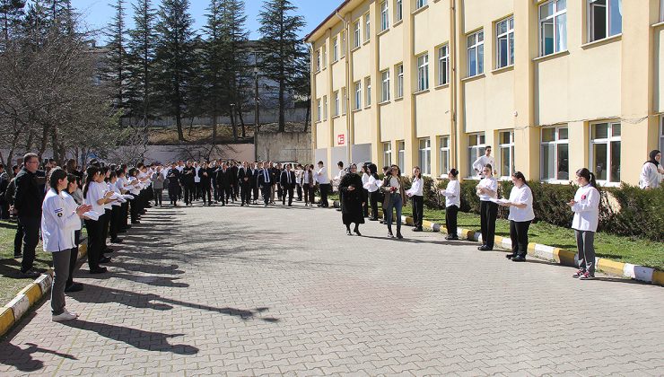Mengen’de Geleceğin Aşçıları İçin Ceket Giyme Töreni Düzenlendi
