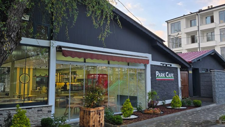 Park Kafe Yenilenen Yüzüyle Hizmete Açıldı