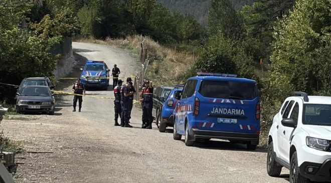 MENGEN’DE BABA VE OĞLUNUN KATİL ZANLISI HER YERDE ARANIYOR